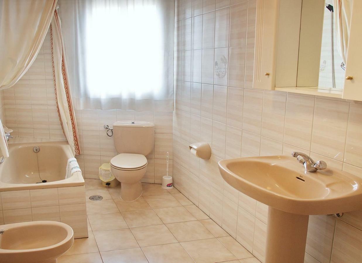 Apartamentos Vacacionales Caracas Sanxenxo Esterno foto